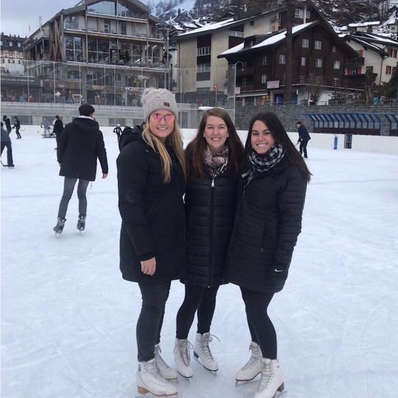 Meet your Posher, Alison - Picture 3 of 3